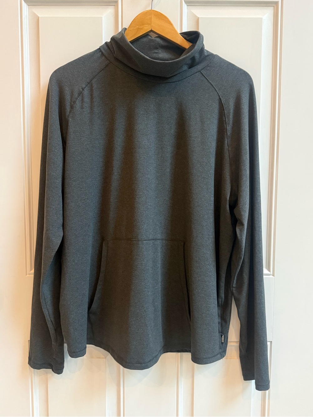 Eddie Bauer Gorpcore Funnel Neck Long Sleeve Pullover Charcoal Gray Thumbholes